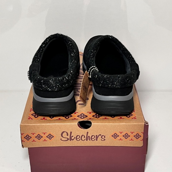 Skechers Full Bloom Easy Going Water-Repellent Suede Clogs - Picture 6 of 7